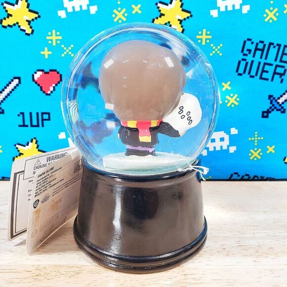 Wizarding World Harry Potter w/ Familiar White Owl Hedwig Water Globe Snow Globe - Picture 5 of 12